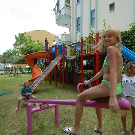 Отель Risus Park 3*