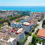 Risus Park 3* 阿拉尼亚