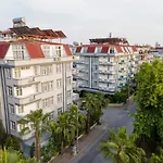 Hotel Risus Park 3*
