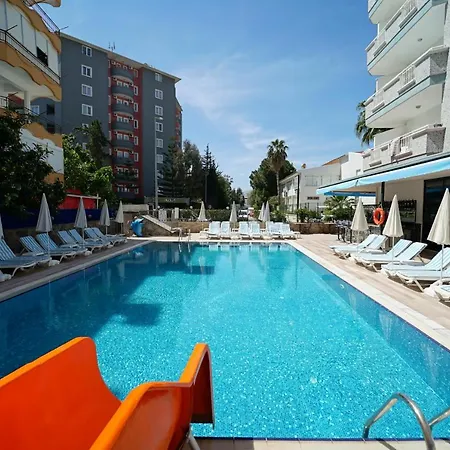 Risus Park Otel 3*