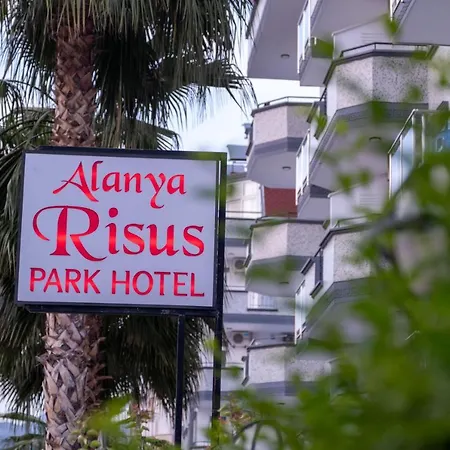 Risus Park Otel 3*