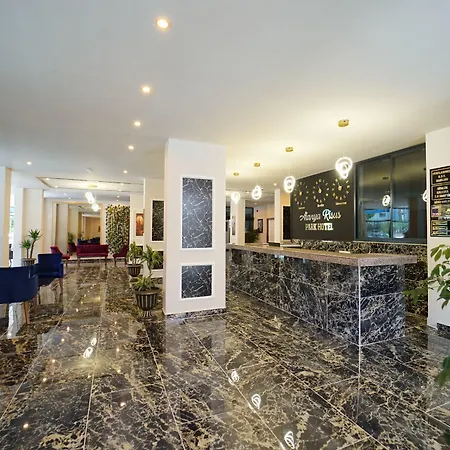 Risus Park Hotel
