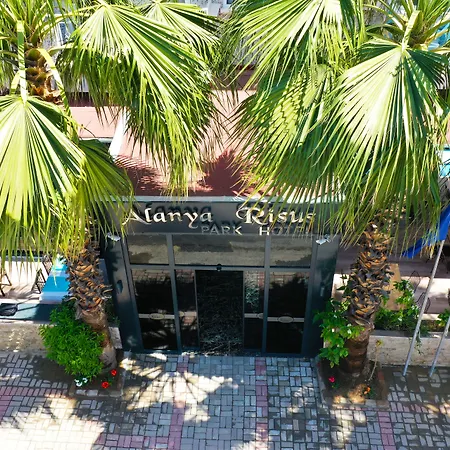 Risus Park Hotel 3*