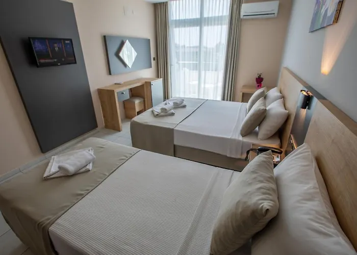 Risus Park 3*