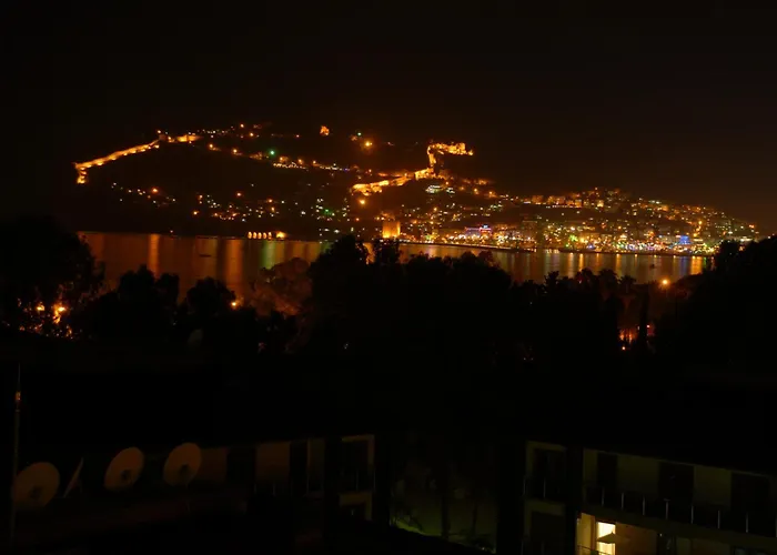 Risus Park 3*