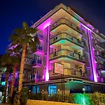 Hotel Risus Park 3*