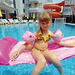 Risus Park Hotel